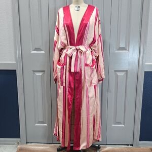 NWOT Red, Pink and Cream Striped Silky Oversized Robe LARGE- 3X